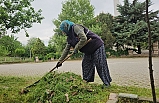 Sındırgı’da Park, Bahçe ve Mesire Alanlarında Bahar Temizliği