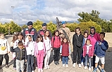 Burhaniyeli gençler, sanal değil gerçek kahramanları ziyaret etti