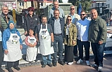 Ayvalık’ta düzenlenen zeytinyağlı ev yemekleri yarışması büyük  ilgi gördü. 