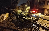 Bandırma ve Erdek’te gece fırtına günlük hayatı felç etti