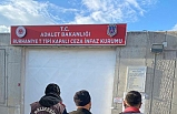Sahte banka kartı ve kredi kartı üreten şahıs Ayvalık Polisi’nden kaçamadı