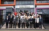 Vali İsmail Ustaoğlu Karesi Sakarya İlkokulu'nda incelemelerde bulundu