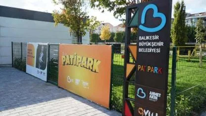 Ahmet Akın, can dostları Pati Park ile buluşturdu.
