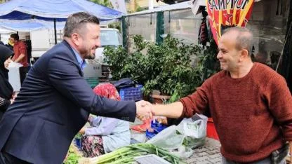 AK Parti İl Başkanı Mehmet Aydemir Edremit’i de gönülleri de fethetti