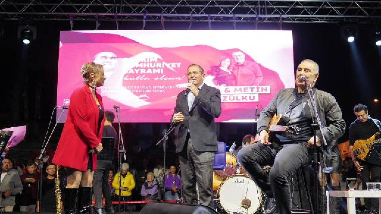 Ayvalık’ta Cumhuriyet’in 102. Yılı Coşkusu!