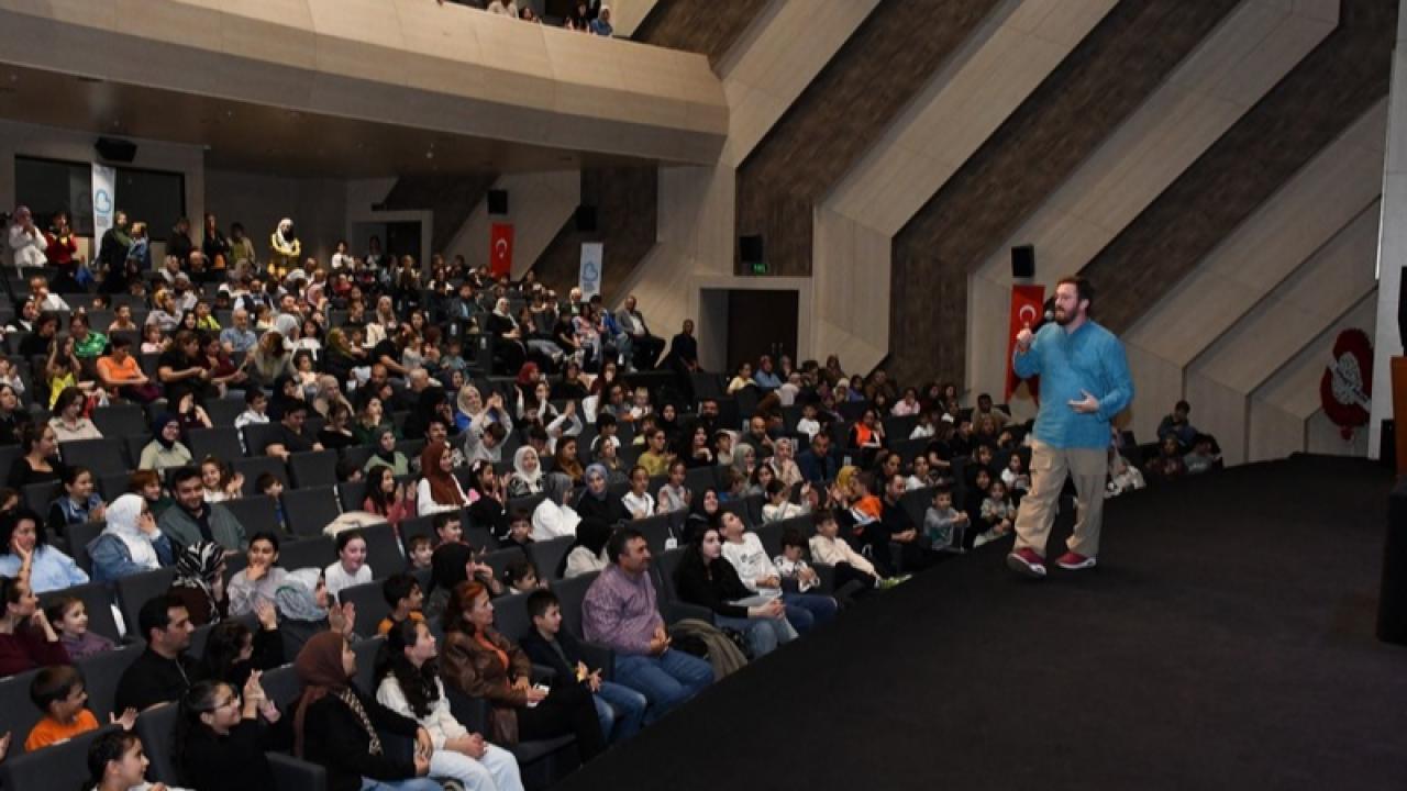 Balıkesir Kitap Fuarı’nda izdiham yaşandı