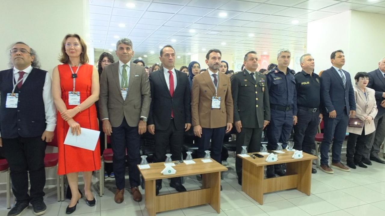 Burhaniye de Uluslararası Ekonomi ve Sosyal Bilimler Konferansı başladı