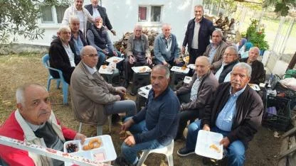 Burhaniye’de asırlık gelenek devam ettiriliyor.