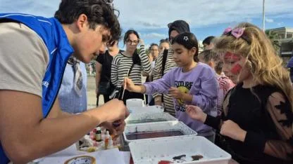 Burhaniye'de Gençlik ve Spor Festivali coşkusu yaşandı