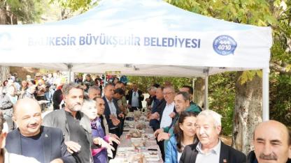 Edremit Dereli Mahallesi'nde yağmur duası ve köy hayrı düzenlendi