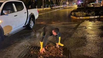 Edremit'te Yağmur Alarmı:..