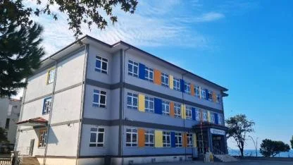 Erdek TOBB 18 Eylül Ortaokulu Yeni Binasında Eğitime Başladı