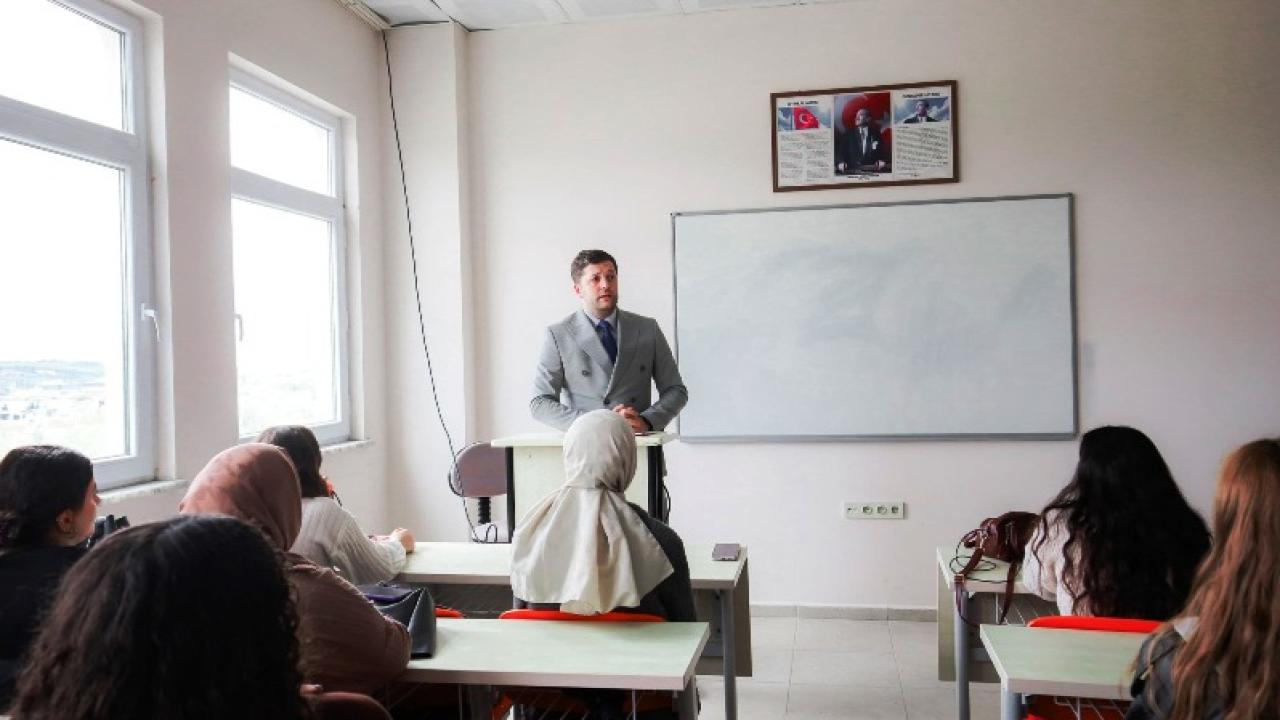 İl Sağlık Müdürümüz Dr. Miraç ÇAVDAR Akademik Yılı Açılış Dersi programına katıldı