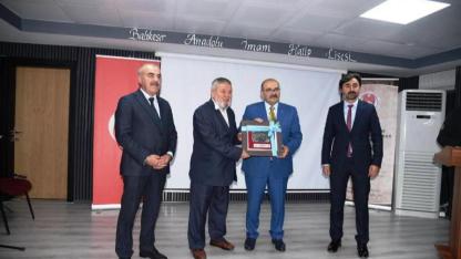 İmam Hatip Okullarının Kuruluş Yıldönümü Balıkesir'de Coşkuyla Kutlandı