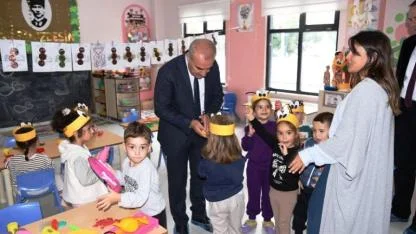 Müdürümüzden Minik Öğrencilere Ziyaret