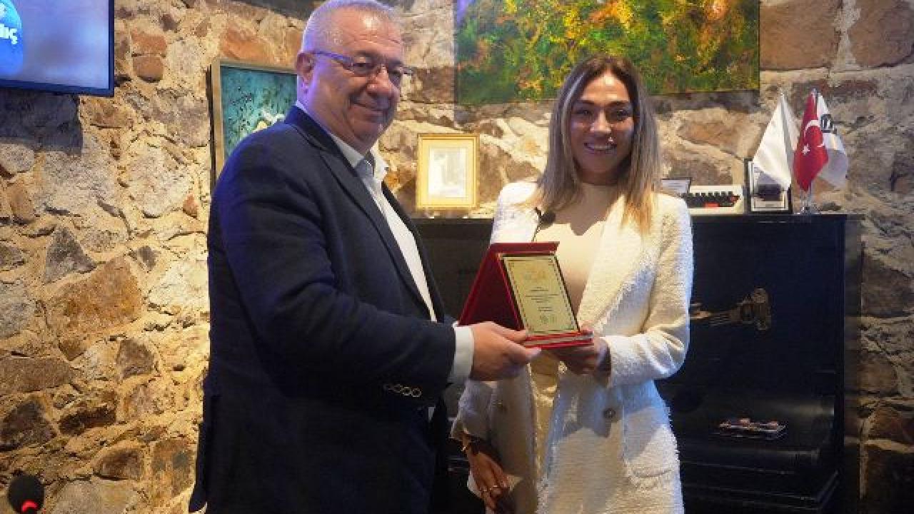 “Sarıkız ve İda” resim sergisine görkemli açılış