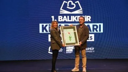 Sinan Meydan, Balıkesir’de ‘Kurtuluştan Kuruluşa Cumhuriyet’i anlattı