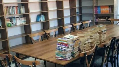 Vanlılar Derneğinden Kırsal Okula Anlamlı Kütüphane Desteği