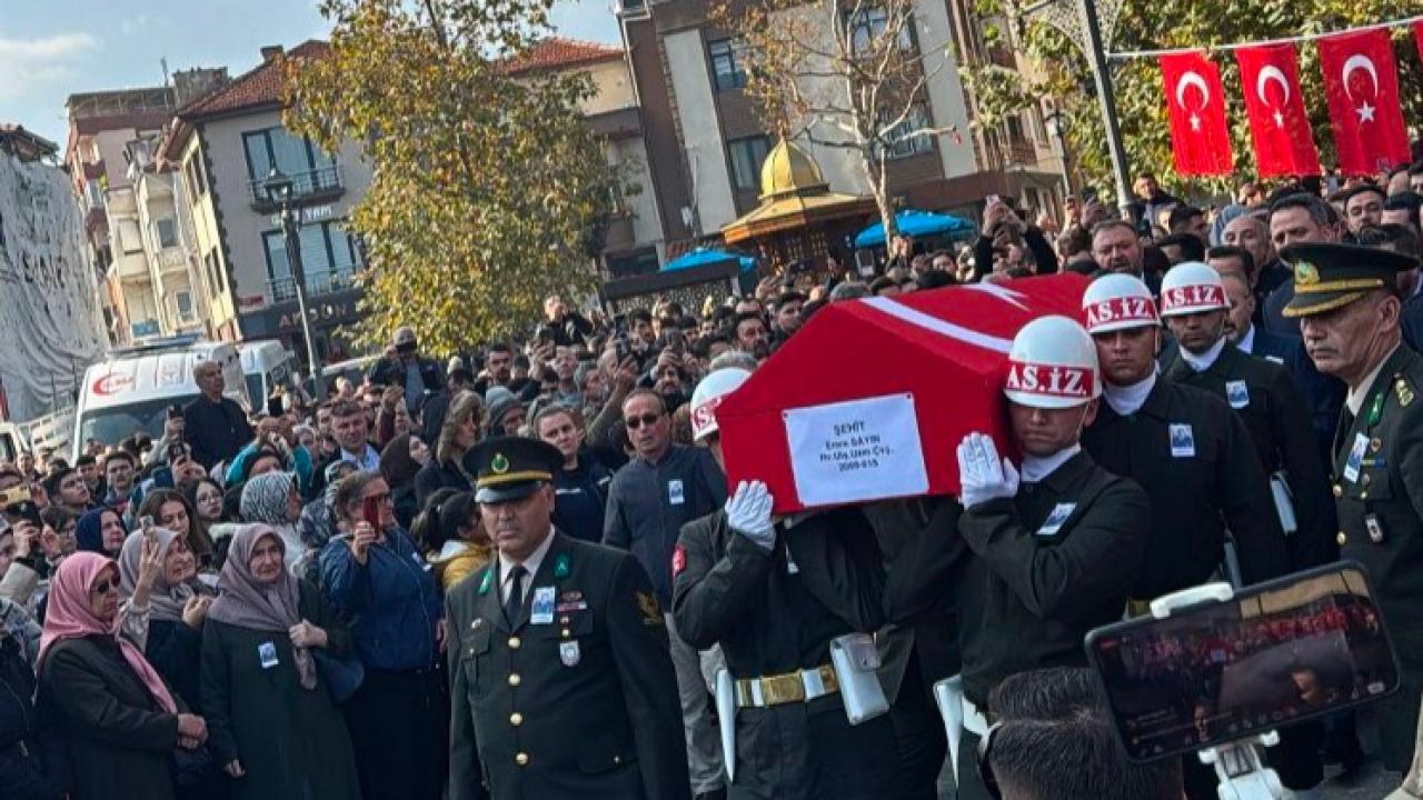 Balıkesir şehidi Emre Sayın'ı kalbine gömdü