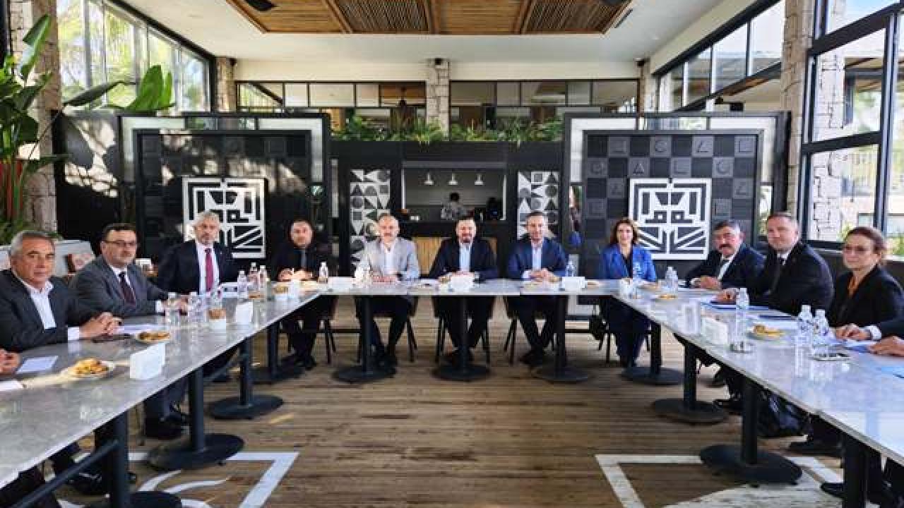 Ak Parti Balıkesir İl Ve İlçe Başkanları Ayvalık’ta Buluştu