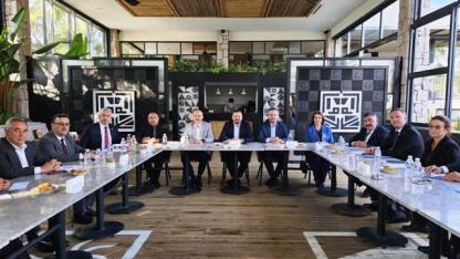 Ak Parti Balıkesir İl Ve İlçe Başkanları Ayvalık’ta Buluştu