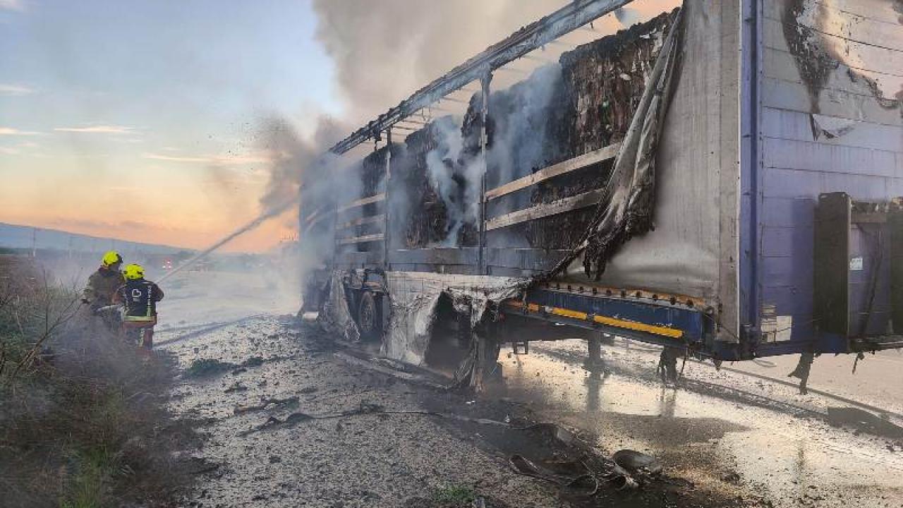 Ateş Savaşçıları Dorse Yangınına Böyle Koştu