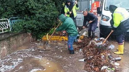 Ayvalık'ta Tüm Belediye Ekipleri24 Saat Sahada