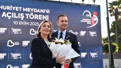 Balıkesir’de Atatürk’e saygı ve minnet anıtı