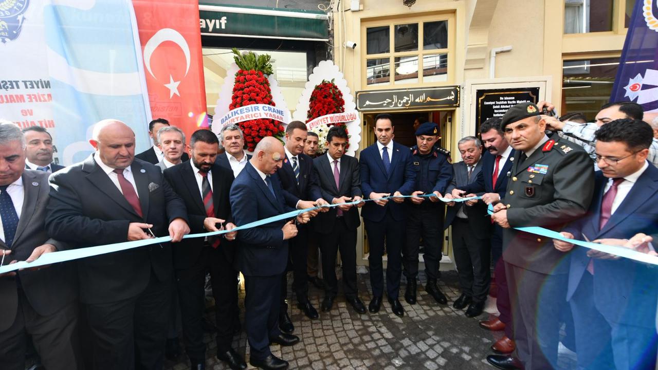 Başkan Ahmet Akın’dan gönüllere dokunan iki açılış