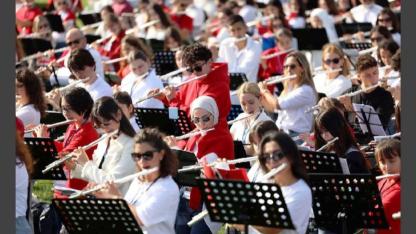 BAÜN Müzik Öğretmenliği, Öğrencileri ve Mezunları Rekor Denemesinde Yer Aldı