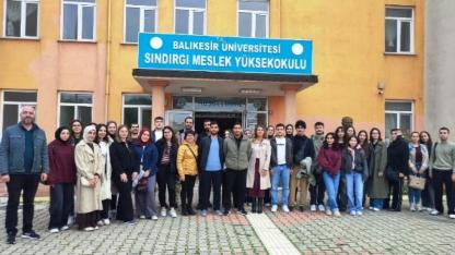 BAUN'den Sındırgı Deprem Bölgesine Psikososyal Destek Ziyareti