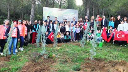 Burhaniye de 400 fidan toprakla buluşturuldu