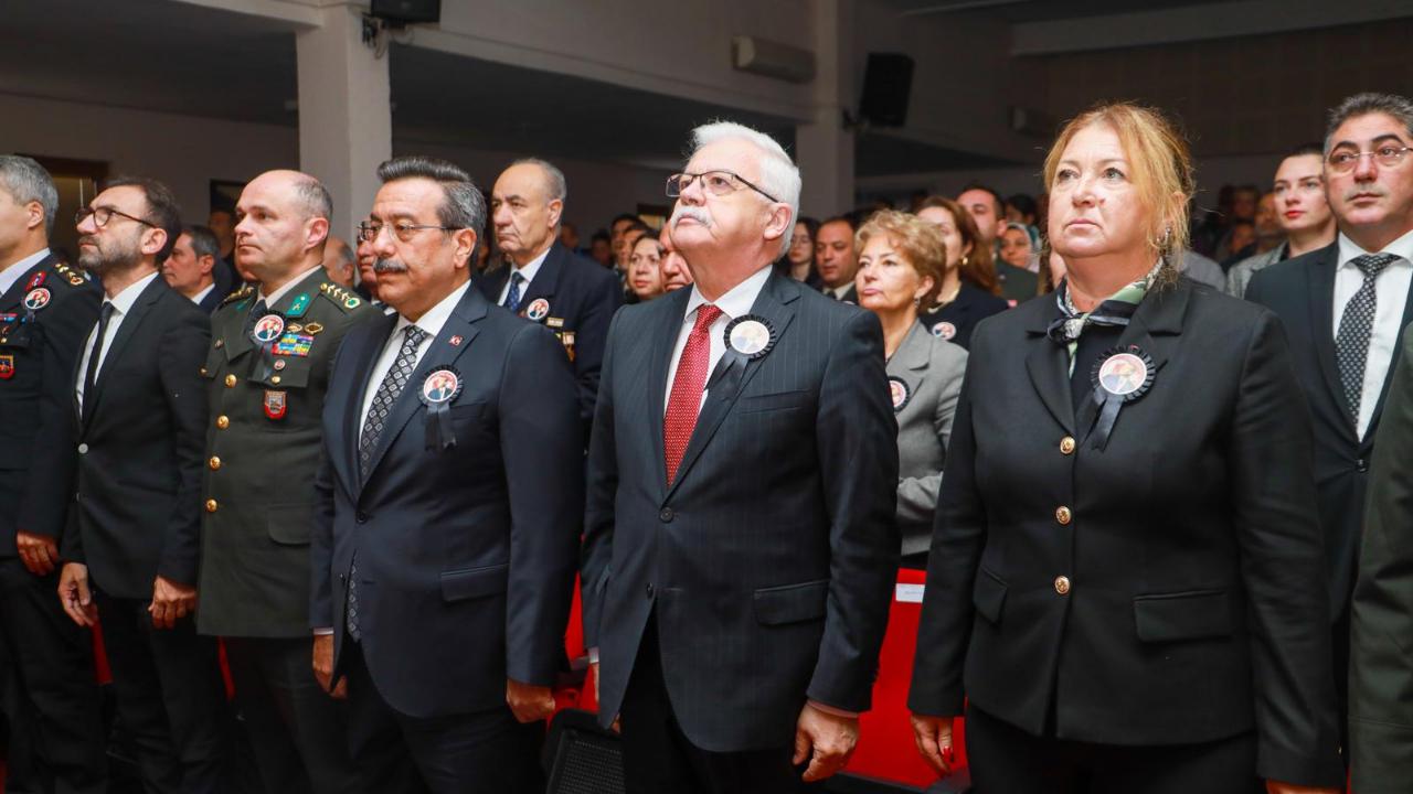 Burhaniye&#039;de Ata&#039;ya özel anma programı