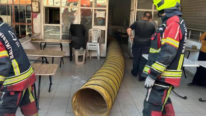 Burhaniye’de Köfteci Dükkanında Yangın Paniği