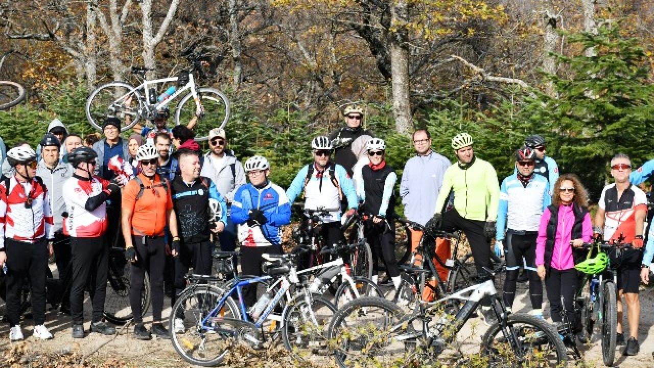 Büyükşehirden öğretmenler için doğa yürüyüşü etkinliği