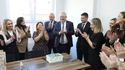 Edremit Belediye Başkanı Mehmet Ertaş’tan 'Öğretmenler Günü' Kutlaması