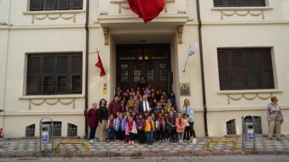 Edremit Belediyesi Atatürk Kültür Evi’ne ziyaretçi akını