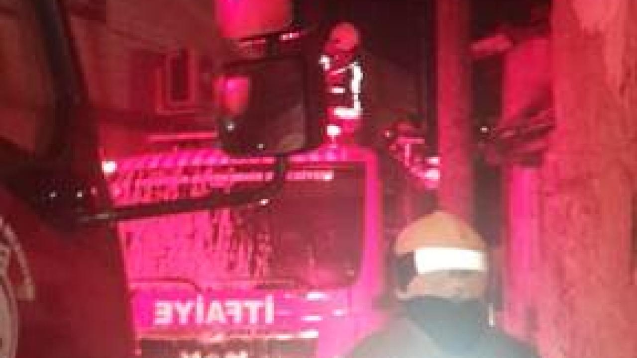 Edremit’te ev yangını