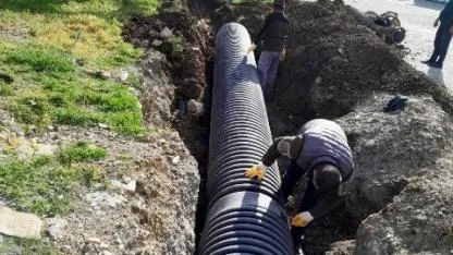 Edremit’te yağışlara karşı önlem: Narlı’da yağmur suyu hattı çalışmaları