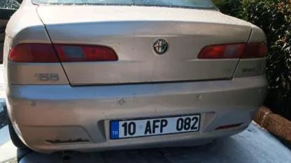 Gönen’de bir araç yandı