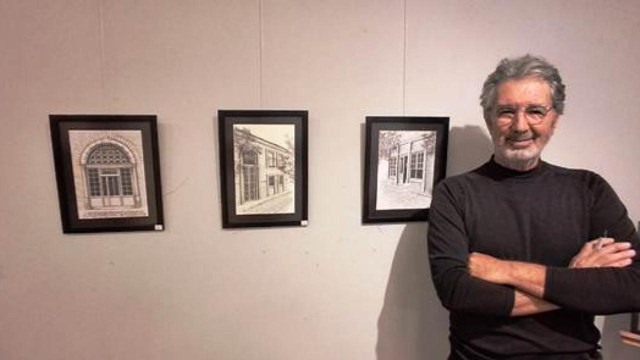 Ressam Ali Erkmen’in Karakalem Sergisi Ayvalık’ta Açıldı