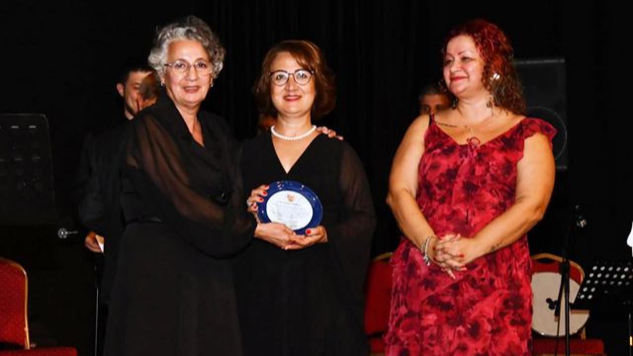 Şair Halil Soyuer&#039;e Vefa Gecesi Şölene Dönüştü