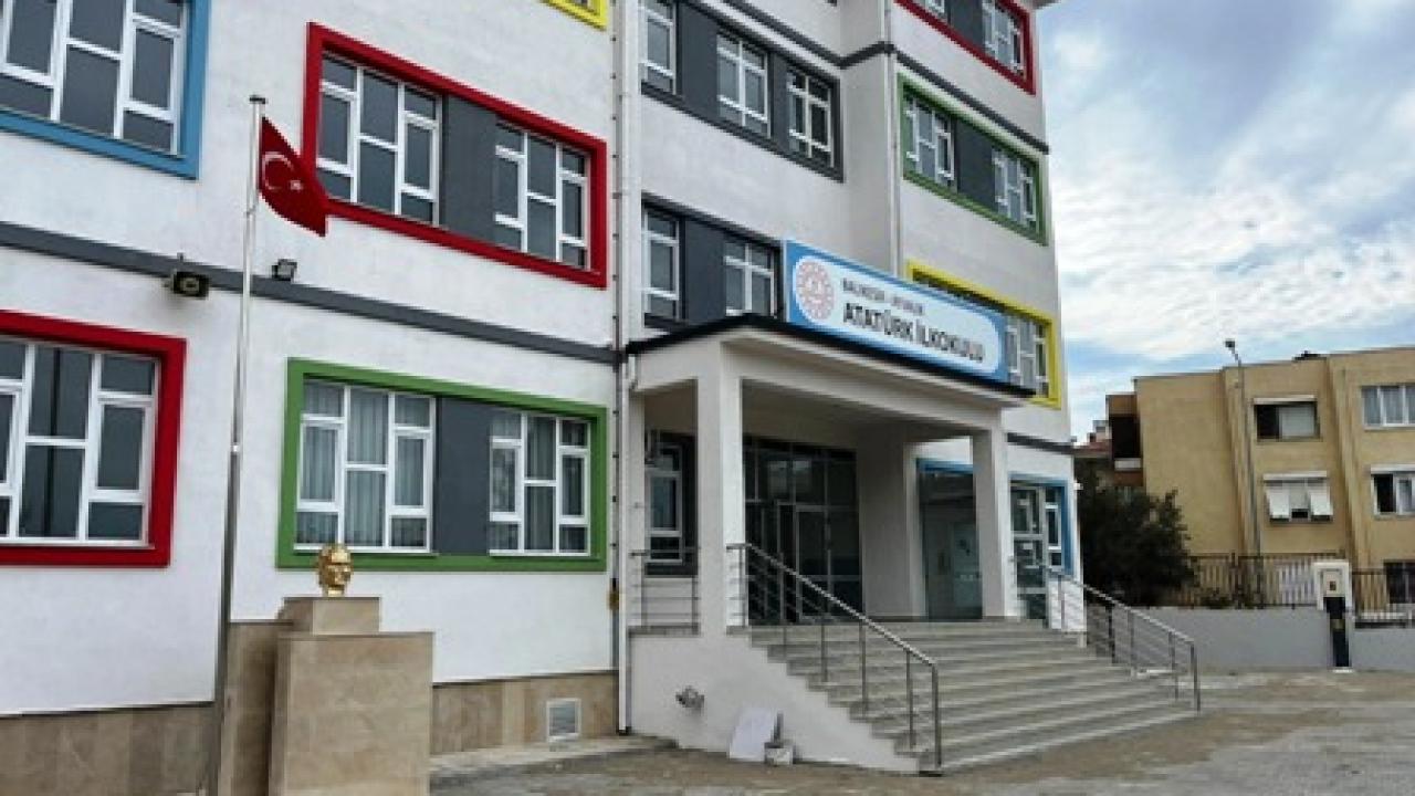 Ayvalık Atatürk İlkokulu Yeni Binasında Eğitim-Öğretime Başladı