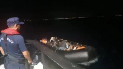 Ayvalık’ta 23 Düzensiz Göçmen Yakalandı