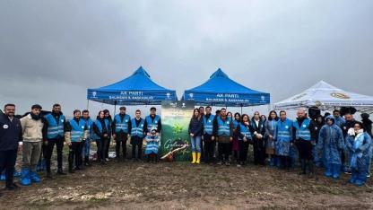 Balıkesir AK Gençlik’ten Fidan Dikim Seferberliği