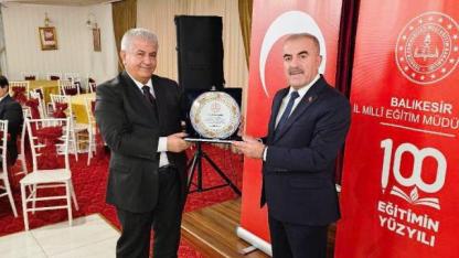 Balıkesir Eğitimi, Veda Yemeğinde Buluştu