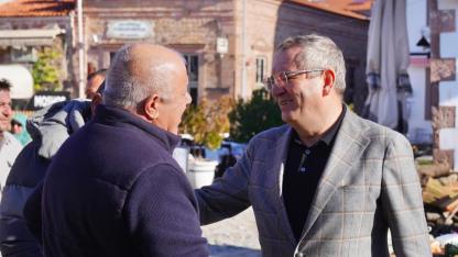 Başkan Mesut Ergin Cunda Adası'nda esnaf ve vatandaşlarla buluştu