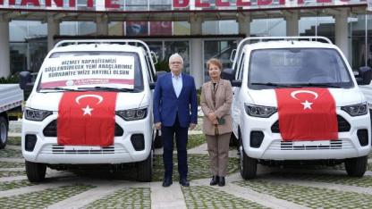 Burhaniye Belediyesi Araç Filosunu Güçlendirmeye Devam Ediyor