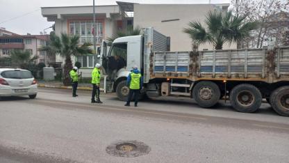 Büyükşehir ağır tonajlı araç denetimlerini sürdürüyor