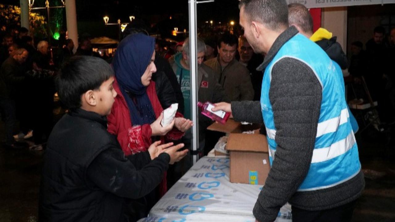 Büyükşehirden 20 ilçede kandil ikramı